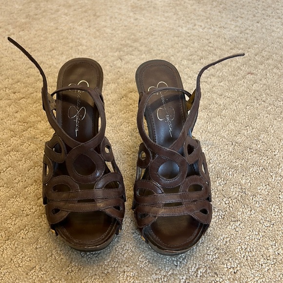 Jessica Simpson "Genevieve" Scrappy Stilettos - Picture 1 of 5